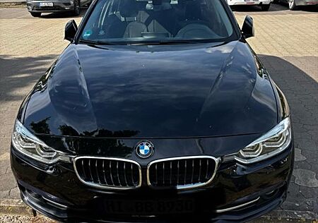 BMW 320d xDrive Touring Sport Line Automatic Spo...
