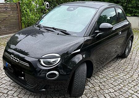 Fiat 500E Icon 3+1, 42kWh, 118PS, Key-Entry & Komfort
