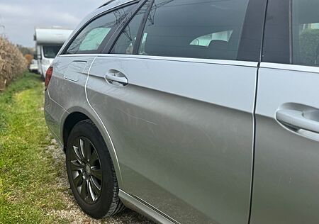 Mercedes-Benz 220 gebraucht kaufen Mercedes-Benz 220 E Bluetec T