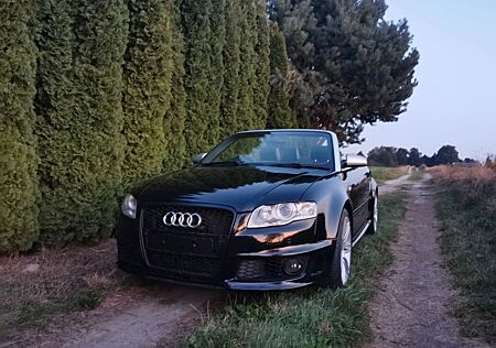 Audi RS4 4.2 quattro Cabriolet -