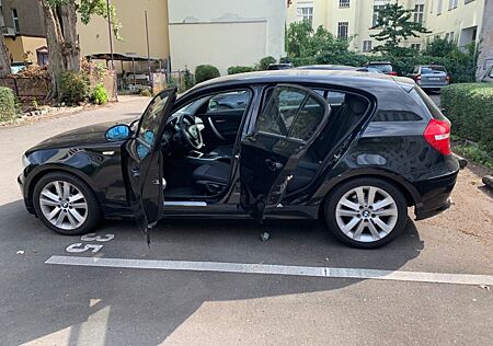 BMW 130i E87