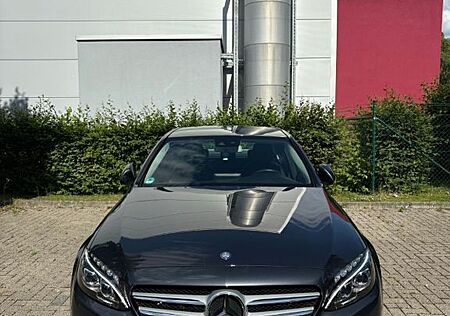 Mercedes-Benz 220 CDI bluetec