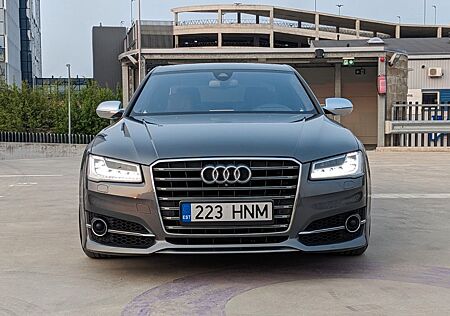 Audi S8 4.0 TFSI plus