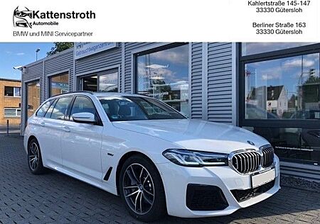 BMW 530e iPerformance Touring MSport HeadUp DrivAssP
