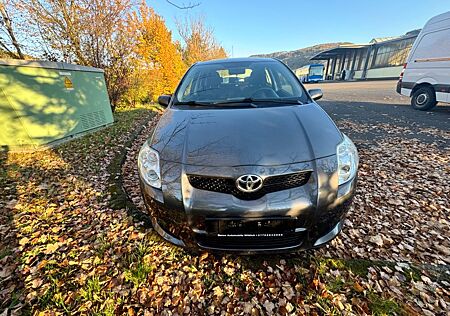 Toyota Auris 1,33-l-Dual-VVT-i -