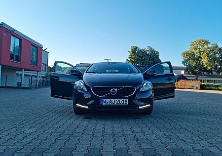 Volvo V40 D2 Geartronic Ocean Race 2.0/ Automatik