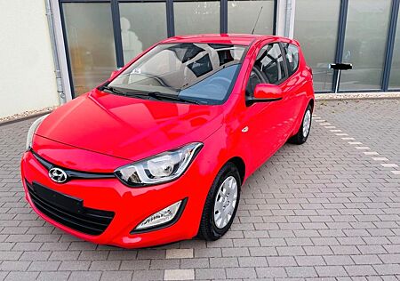 Hyundai i20 -Tüv+Service neu-Klima-erst 53tkm-Allwetter-