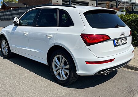 Audi Q5 2.0 TDI S tronic quattro -