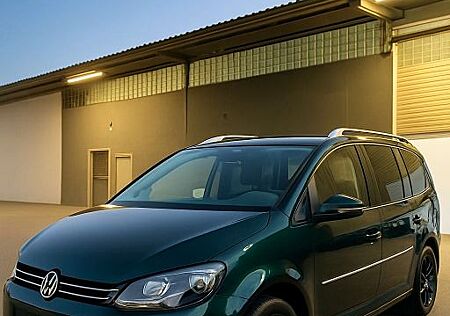 VW Touran Volkswagen Highline BMT