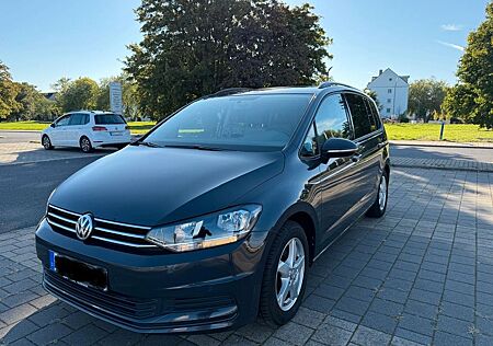 VW Touran Volkswagen 1.6 TDI SCR Comfortline Comfortline