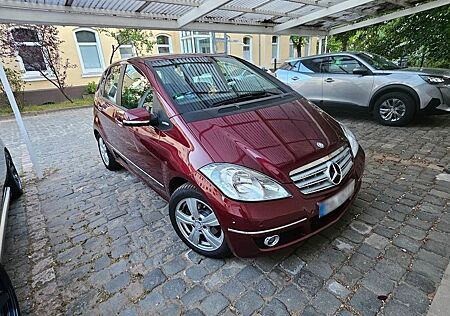 Mercedes-Benz A 160 Avantgarde 1 Hand Scheckheft PDC TÜV 08/26