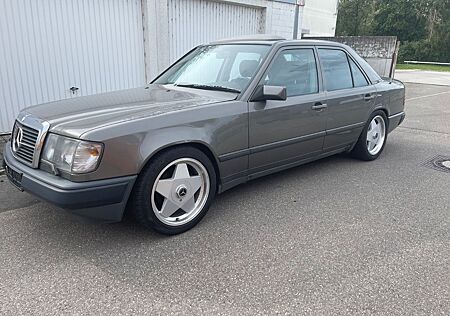 Mercedes-Benz 300 E Lorinser