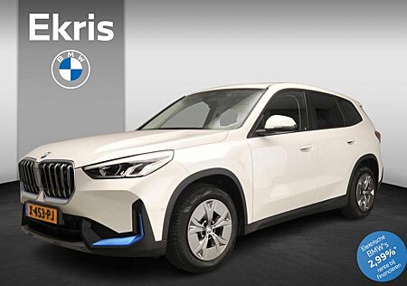 BMW iX1 xDrive30 | LED | navi | Schiebedach | Sports