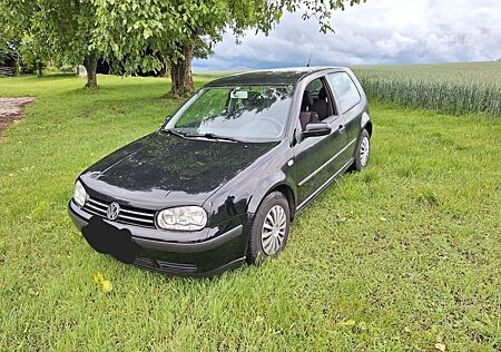 VW Golf Volkswagen 1.4 Tüv neu