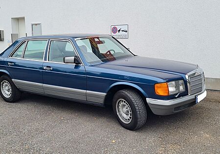 Mercedes-Benz 380 SEL W126