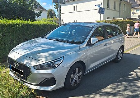Hyundai i30 1.4 Kombi Navi,Rükfahrtkamera, Spiegel elekt