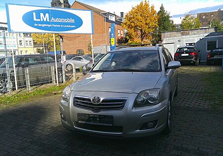 Toyota Avensis Kombi 2.2 D - Navi-Klima-Alu Shz