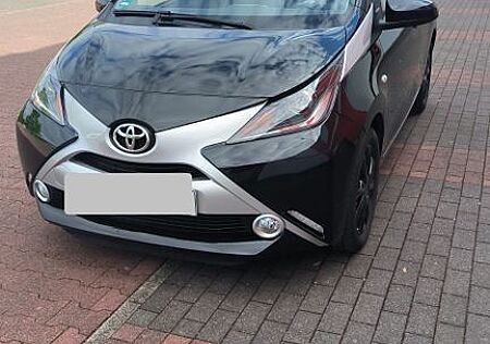 Toyota Aygo (X) Aygo (X) 1,0l X-Wave - Faltdach