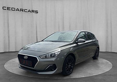 Hyundai i30 Select Top Zustand!