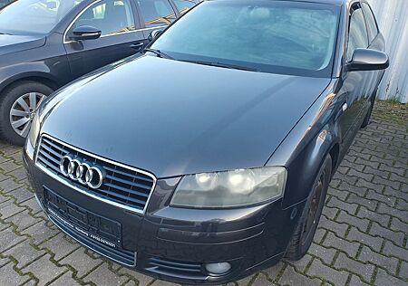 Audi A3 1.6 Ambition Allwetterreifen