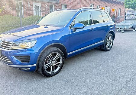 VW Touareg Volkswagen 3.0 V6 TDI SCR Tiptronic Executive E...