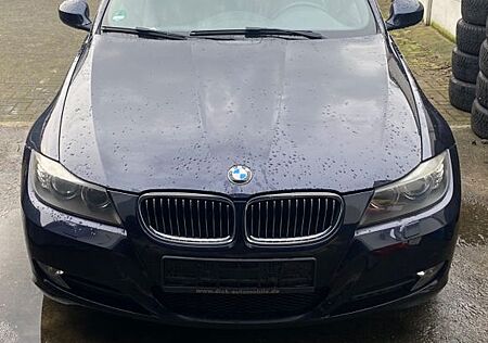 BMW 325i e90 xDrive -