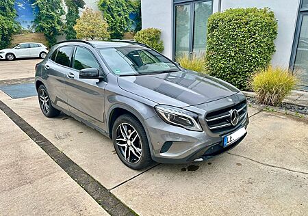 Mercedes-Benz GLA 220 d 4MATIC DCT Urban Urban