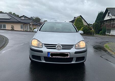 VW Golf Volkswagen V Lim. Trendline