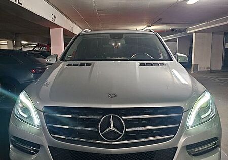 Mercedes-Benz ML 250 BlueTEC 4MATIC -