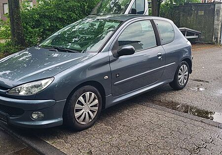 Peugeot 206 JBL 75