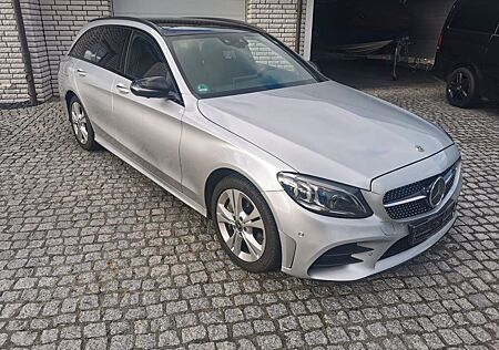 Mercedes-Benz C 300 T d 4Matic AMG - Optik/ Led./Pano/2.Hd.