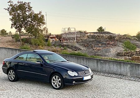 Mercedes-Benz CLK 320 nahezu Vollausstattung