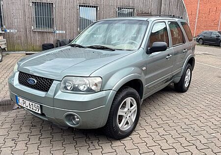 Ford Maverick 3,0 l V6 4X4 Limited Autom. Leder