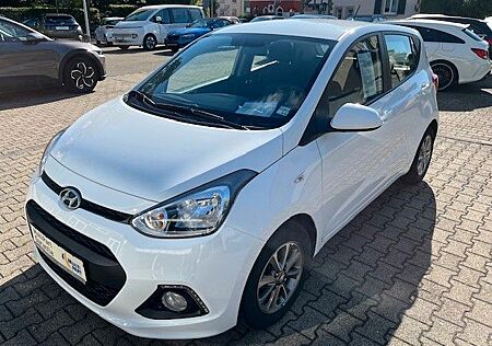 Hyundai i10 1.0 YES! Silver