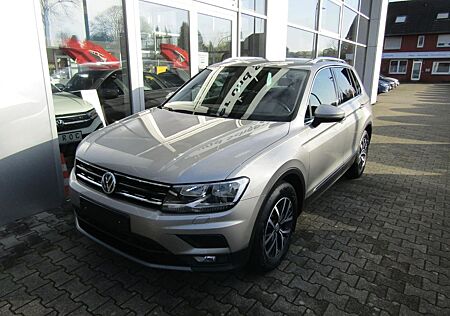 VW Tiguan Volkswagen Comfortline 2.0 TDI 6-GANG ACC NAVI APP-C