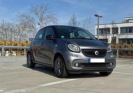 Smart ForFour 0.9 66kW prime Scheckheft bei MB