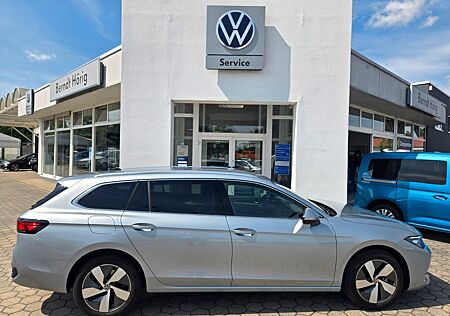 VW Passat Variant Volkswagen 2.0 TDI 110 kW Business AHK ACC
