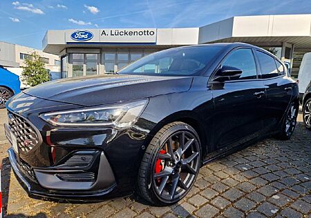Ford Focus Lim. ST X
