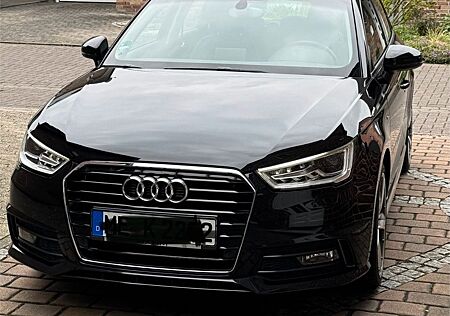Audi A1 1.0 TFSI ultra Sportback S-line,Navi,Panorad.