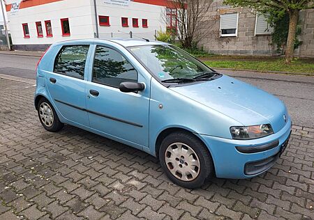 Fiat Punto 1.2 8V Active Tüv Neu