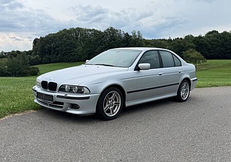 BMW 530i M-Paket Exklusiv HiFi Stdhzg. Navi Prof