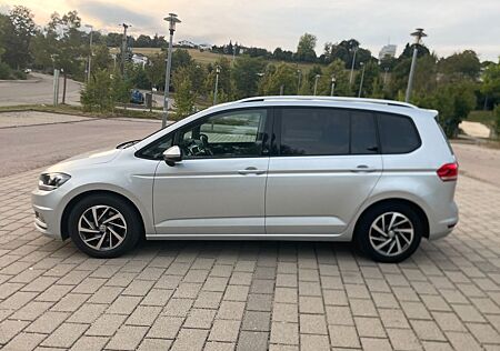 VW Touran Volkswagen 1.4 TSI SOUND ACC NAVI AHK SHZ