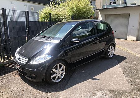 Mercedes-Benz A 200 Turbo mit 193 PS 3-Türrig Coupé