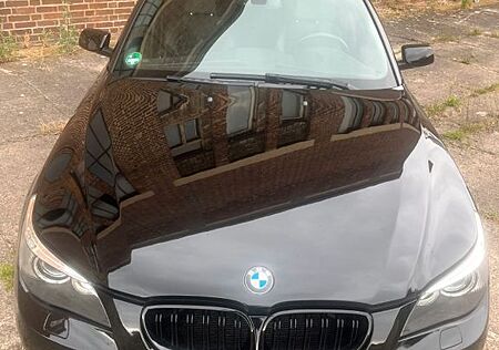 BMW 523i Touring M Paktet