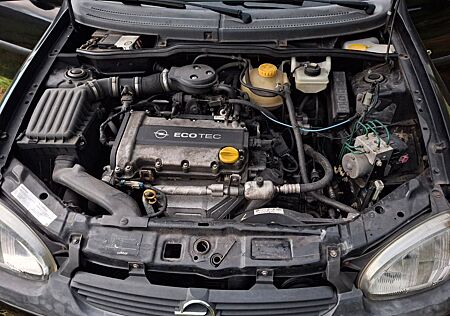 Opel Corsa 1.7DI 16V -