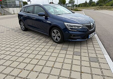 Renault Megane TCe 140 EDC GPF Intens Grandtour Intens