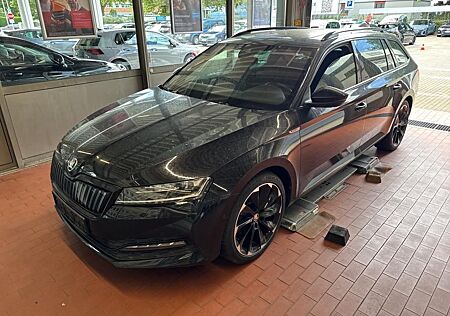 Skoda Superb Combi Sportline iV 1.4 TSI /PANO/AHK/360°