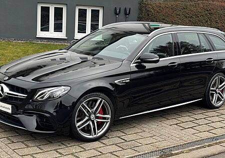 Mercedes-Benz E 63 AMG E63 S AMG 4Matic+ *PERFORMANCE SITZE* MANUFAKTUR