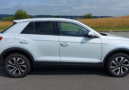 VW T-Roc Volkswagen 1.5 TSI ACTIVE