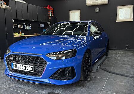 Audi RS4 | RS-Dynamikpaket | B&O Sound | Panorama |